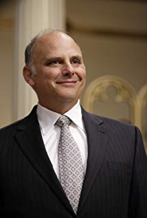 How tall is Kurt Fuller?